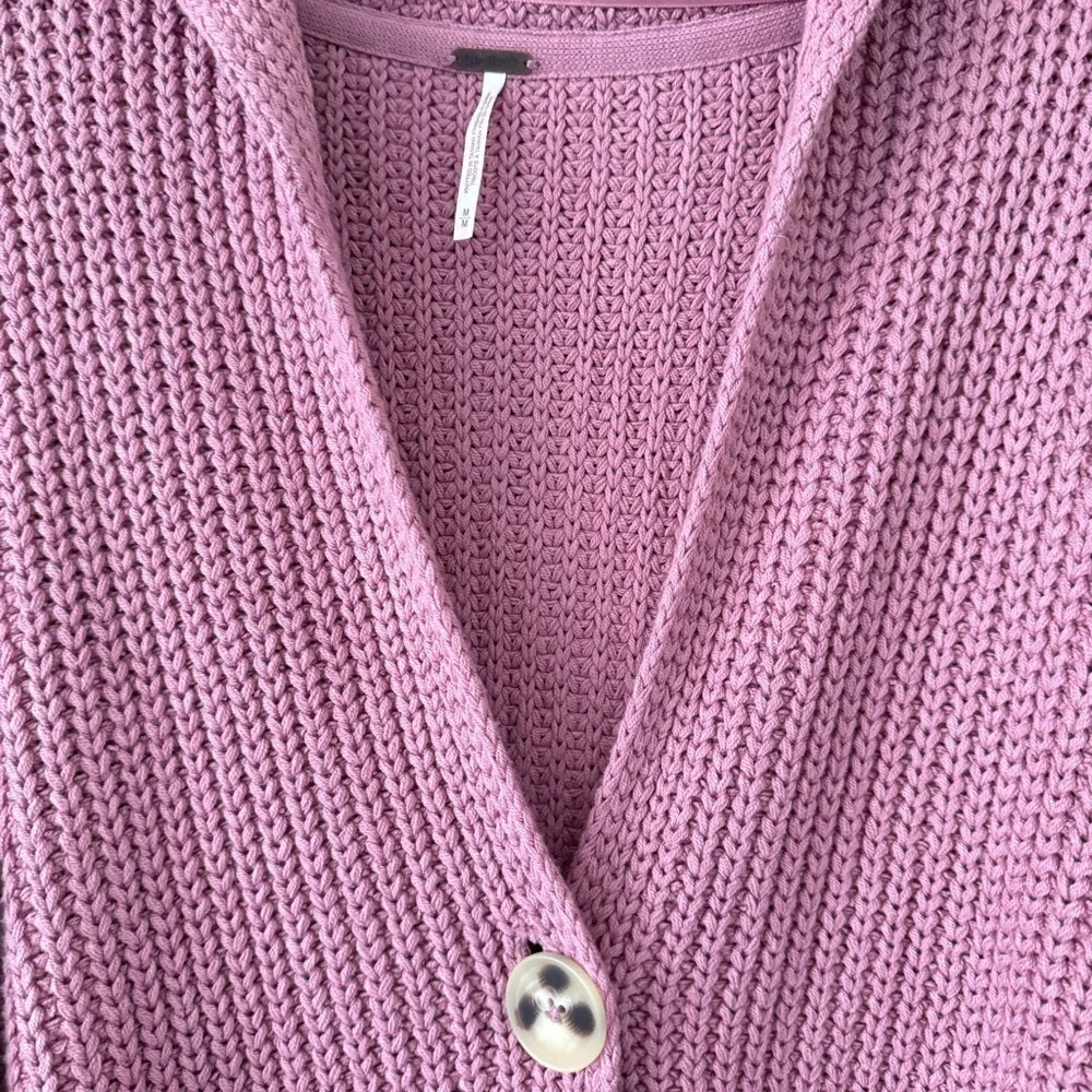 Free People Swim Too Deep Oversized Sweater Cardigan in Pink Size M